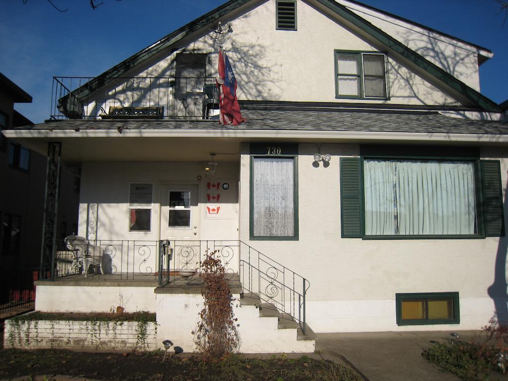 Kelowna Okanagan Lake Hostel Buitenkant foto