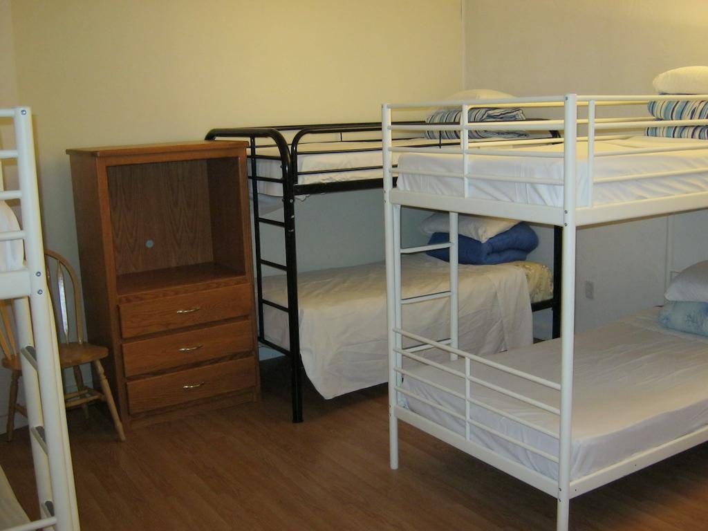 Kelowna Okanagan Lake Hostel Kamer foto